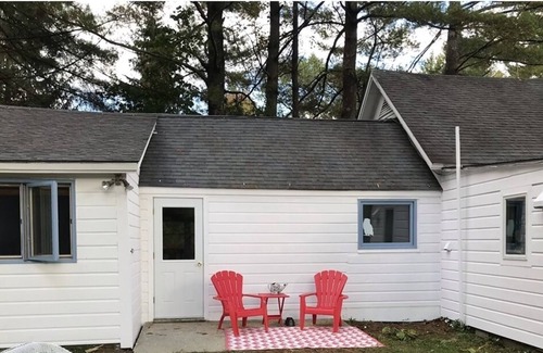 Alford Cottage | Cottage in the Berkshires 10 min. to Great Barrington