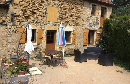 Dyo House | Cottage in the heart of Charolais-Brionnais, in the countryside, quiet assured