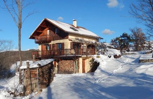 Chateauvieux Ski Chalet | cottage in the Southern Alps with lovely mountain views