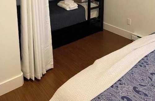 Regional District of Nanaimo Cottage | Cottage in the Woods - Qualicum Beach