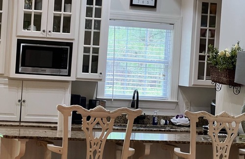 Adel Cottage | Cottage In The Woods, Lots Of Wildlife, Gated, And Paved, And Very Private,