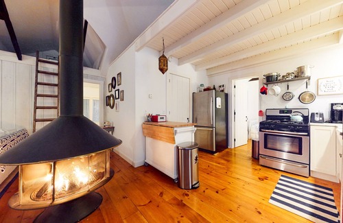 Wilmington Cottage | Cottage in the woods with a firepit, grill, washer/dryer, & AC - dog-friendly