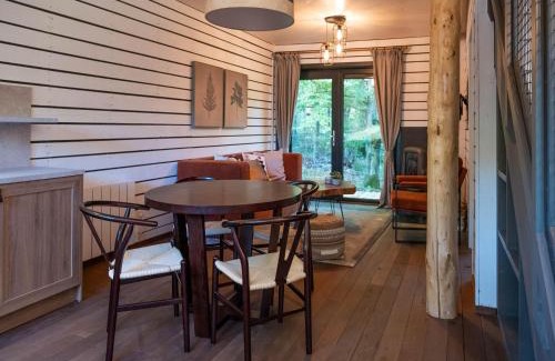 Maubray House | Cottage in Tournai with Forest View, cleaning included