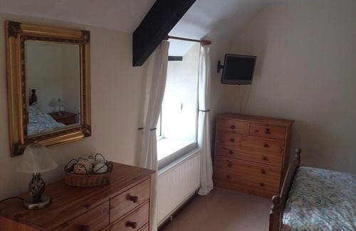 Compton Dando Cottage | Cottage In Village Location Surrounded By Beautiful Countryside