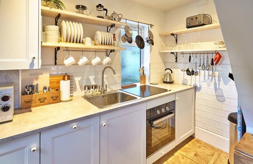 Whitby Cottage | Cottage in Whitby near Scenic Seafront