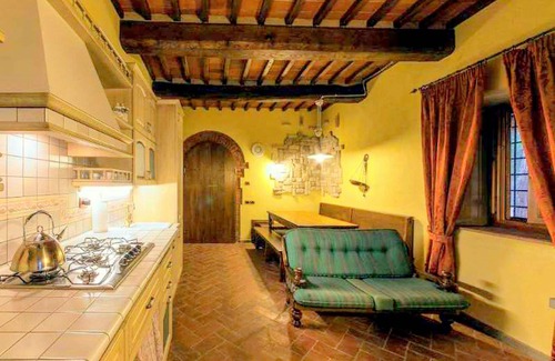 Terranuova Bracciolini Cottage | Cottage in Tuscany with Pool & Sauna