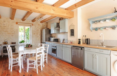 Vergne House | Cottage 'La Belle Parenthèse' with Private Pool, Private Terrace and Wi-Fi