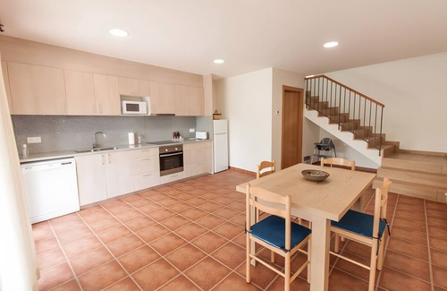 La Vall de Bianya Cottage | Cottage 'La Cabanya Planella' with Mountain View, Private Terrace and Wi-Fi