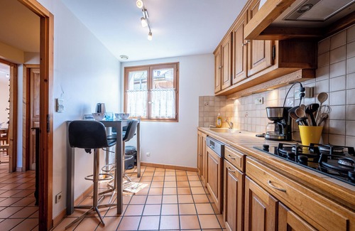 Albens Cottage | Cottage 'Marie Andre' with Private Terrace and Wi-Fi
