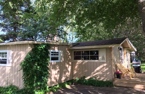 Shediac House | Cottage Minutes Away From The Beach
