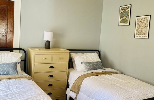 Camp Ellis Cottage | Cottage - Minutes from the Beach