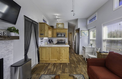 Emory House | Cottage near Lake Fork, Private Stocked Pond, Secure Parking
