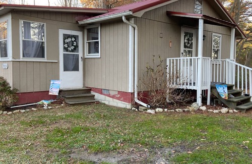 Crisfield House | Cottage near the Bay