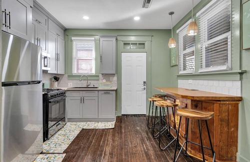 Destrehan Cottage | Cottage near the New Orleans Airport