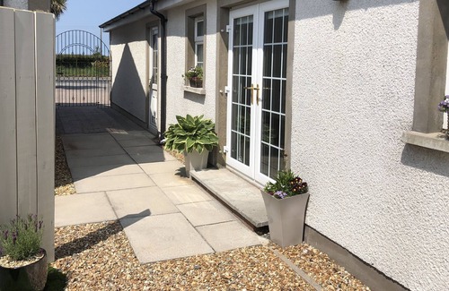 Cloughey Cottage | Cottage near the sea side (2 bedrooms with 2 double beds plus 2 fold down beds