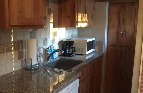 Hurricane Cottage | Cottage Near Zion Hiking, Biking and other Fun! Great Central Location.