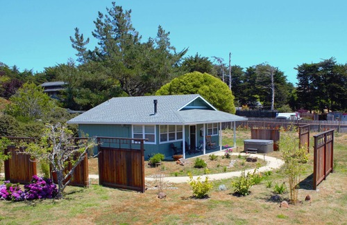 Point Reyes Station House | Cottage Nestled Away in Point Reyes Village