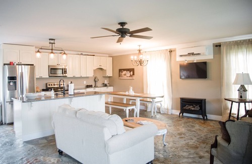 Green Pond Cottage | Cottage nestled on 75 acres with beautiful views and 14 acre stocked lake.