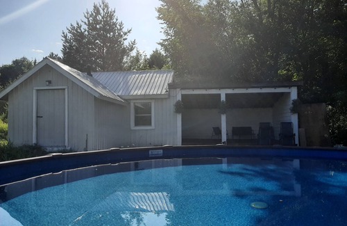Orford House | Cottage next to National Park, lakes, ski resort and so much more!