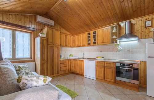Musalez Apartment | Cottage Nilda with Terrace