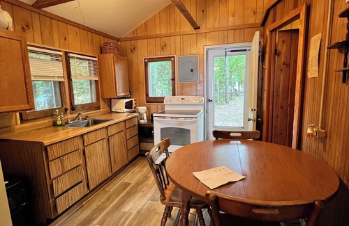Herron Cottage | Cottage Number "1" is a Terrific 2-bedroom cottage on Hubbard Lake