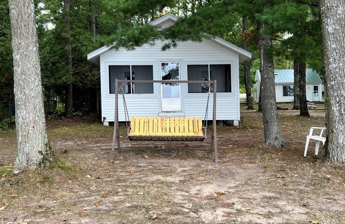 Herron Cottage | Cottage Number "1" is a Terrific 2-bedroom cottage on Hubbard Lake