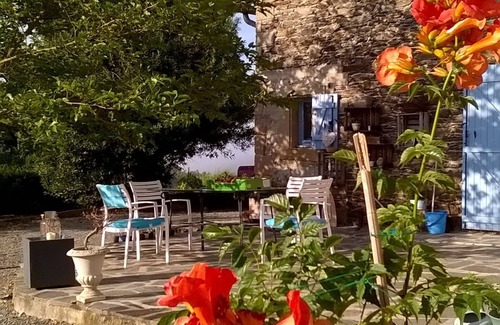 Mirandol-Bourgnounac House | cottage of the Blue House