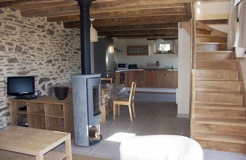 Le Vibal Cottage | Cottage of the Barry fountain in Aveyron
