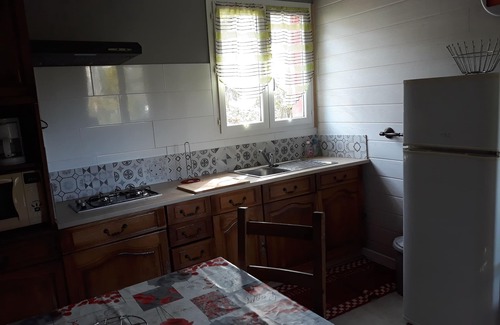 Le Luc House | cottage oleander