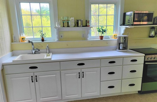 Greenwich Cottage | Cottage on 40 acre estate like property 15.6 miles from Saratoga NY race track