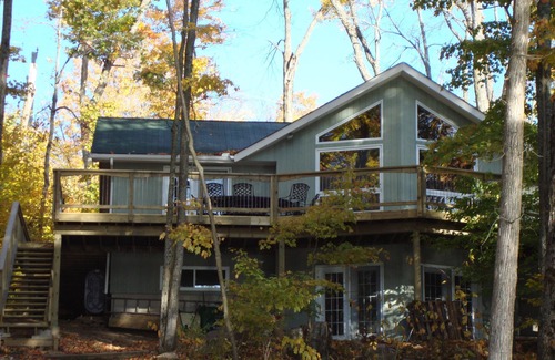 Dysart et al Cottage | Cottage on beautiful lake with all the amenities for big families
