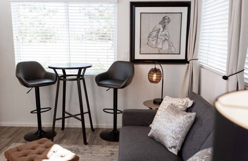 Reno House | Cottage on Historic Grounds: Citrine