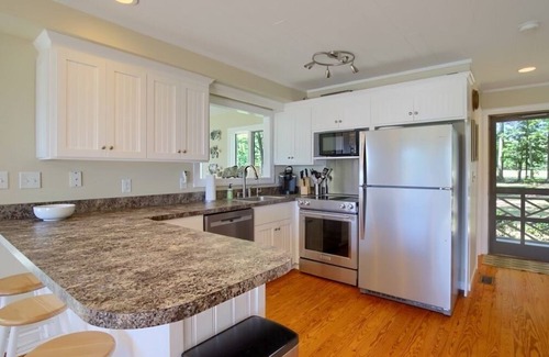 Moon House | Cottage on Hudgins Creek looks out Stutts Creek to the Chesapeake Bay