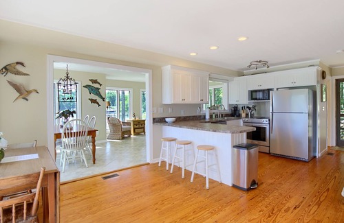 Moon House | Cottage on Hudgins Creek looks out Stutts Creek to the Chesapeake Bay