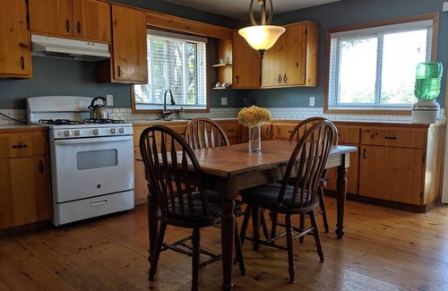 Arden Cottage | Cottage on Kennebec- Your Next Family Getaway!