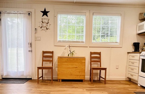 Acworth Cottage | Cottage on Lake Allatoona with private dock!
