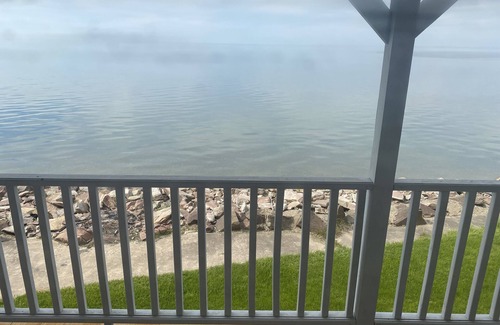 Waterport House | Cottage on Lake Ontario with extra charm and character!
