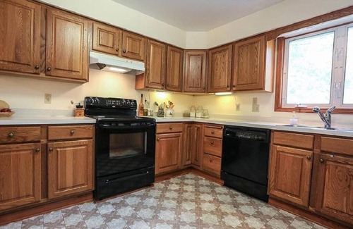 Kent House | Cottage on Lake Ontario near Point Breeze