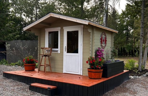 Temagami Cottage | Cottage on Lake Temagami with private access to the lake.