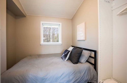 Brudenell Cottage | Cottage on Quiet Private Lake