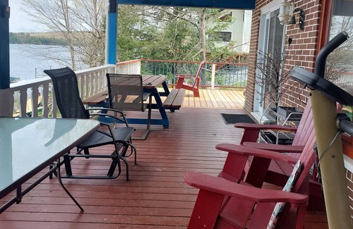 Eastman Ski Chalet | Cottage on Stukely Lake, Orford, Eastman, Qc, Canada