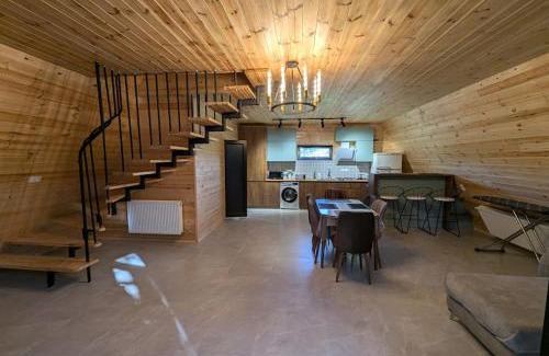 Tsromi Apartment | Cottage on the Edge of the Forest in Surami