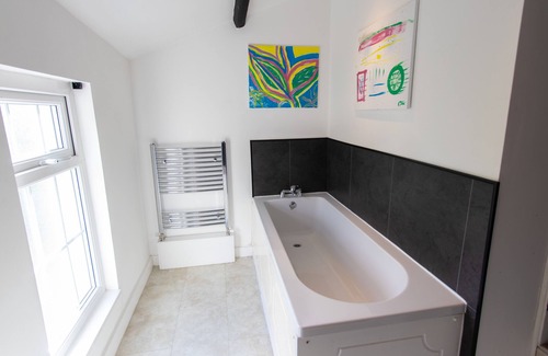 Abercarn Cottage | Cottage on the Hill - Cosy and Characterful