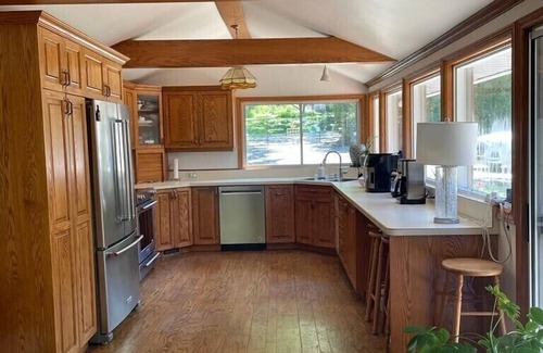 Port McNicoll Cottage | Cottage on the Lake
