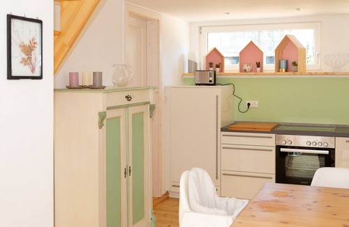 Lohmen House | Cottage on the lake with fireplace