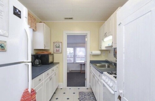 Colonial Beach House | Cottage on The Point! Bring your bikes & golf cart, and your pets!