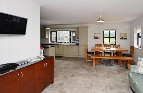 Oughterard House | Cottage, Oughterard