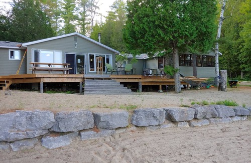 Cloyne Cottage | Cottage - private beach