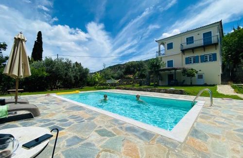 Galatas House | Cottage & private swimming pool
