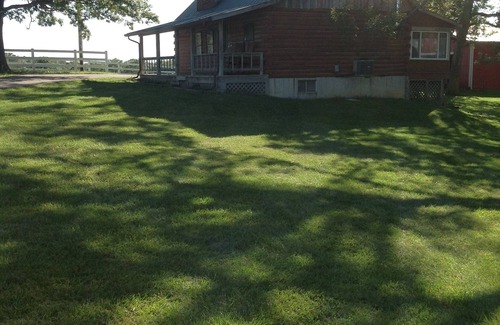 High Hill Cabin | Cottage Properties - Country Log Cabin
